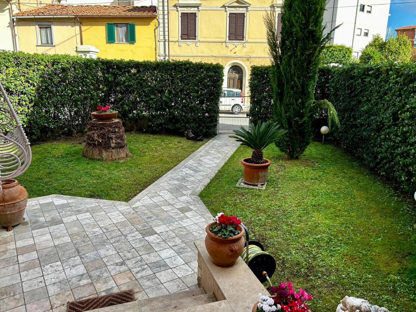 Il Villino Di Monic Pisa Centro Villa Kültér fotó